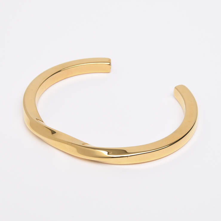 Graceful Harmony Bangle image number 3