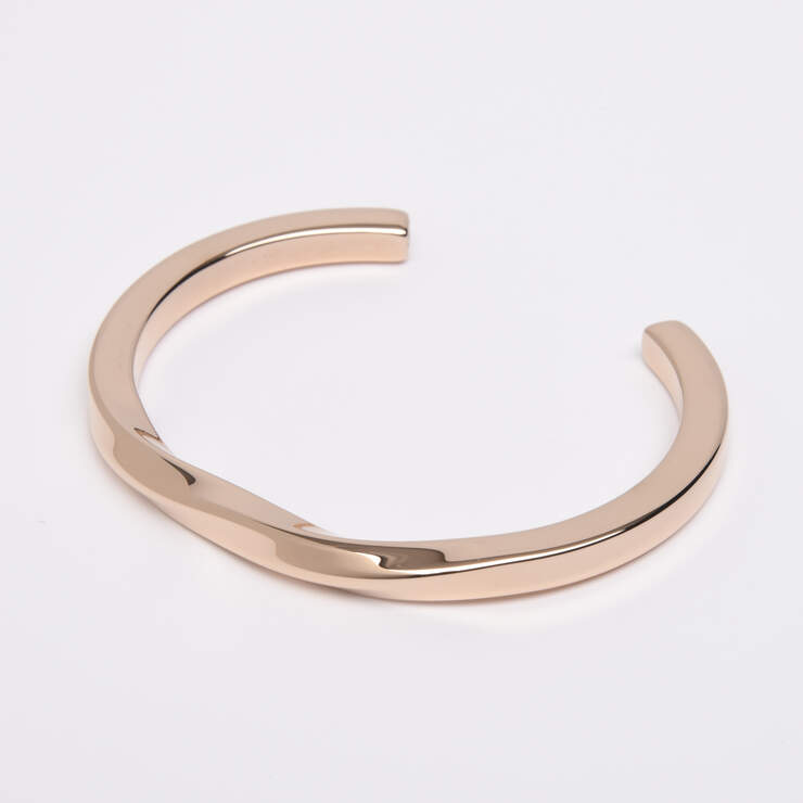 Graceful Harmony Bangle image number 5